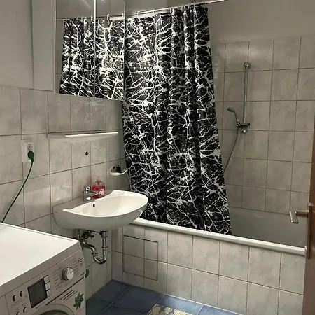 Apartment 4 In